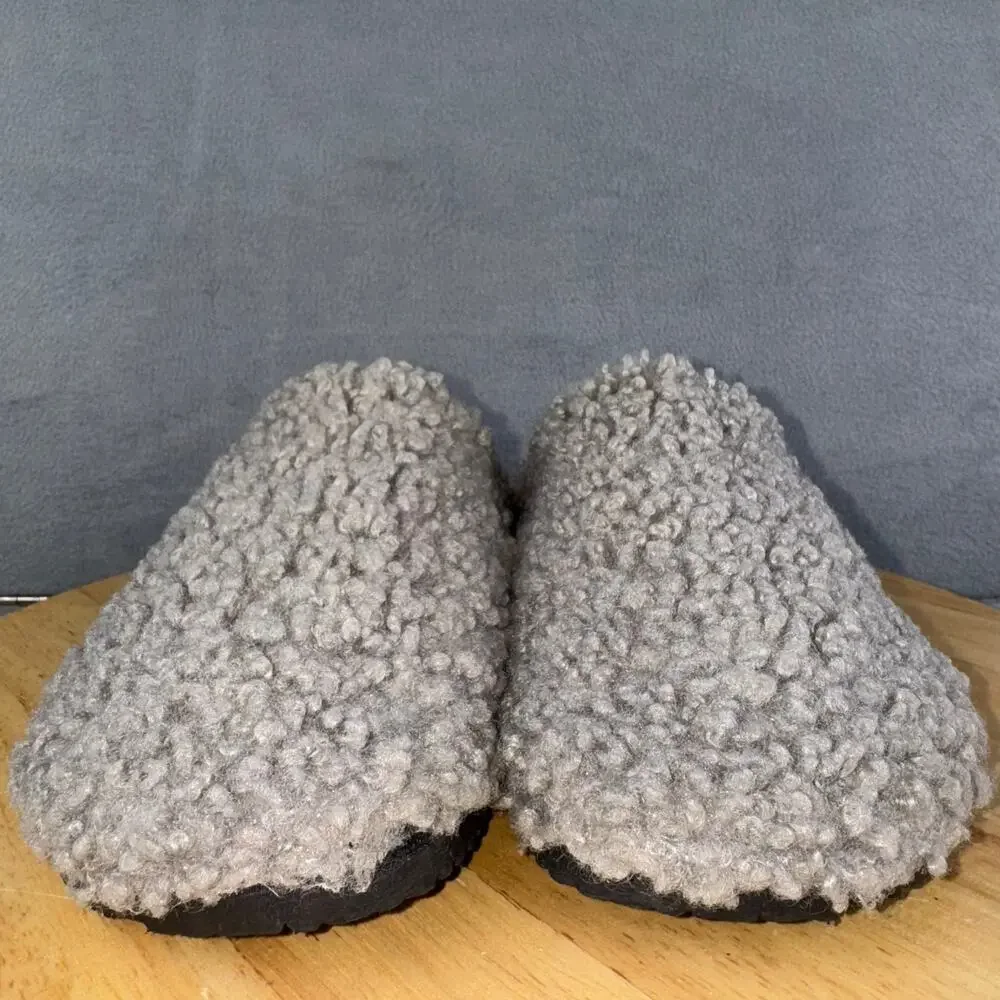 Nasty Gal Gray Faux Shearling Footbed Slip On Shoes Women’s Size 7 US